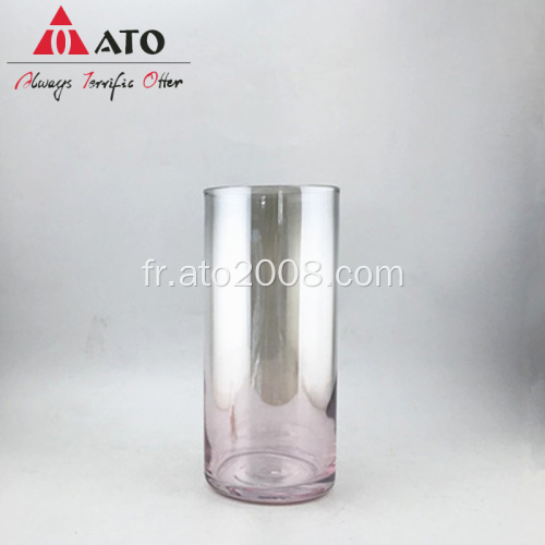 Placage en vase en verre de couleur poire